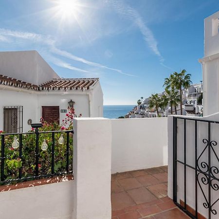 Capistrano Playa 111 Apartment Нерха Екстериор снимка
