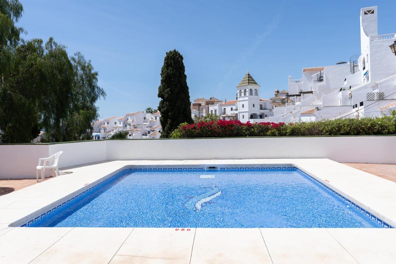Capistrano Playa 111 Apartment Нерха Екстериор снимка