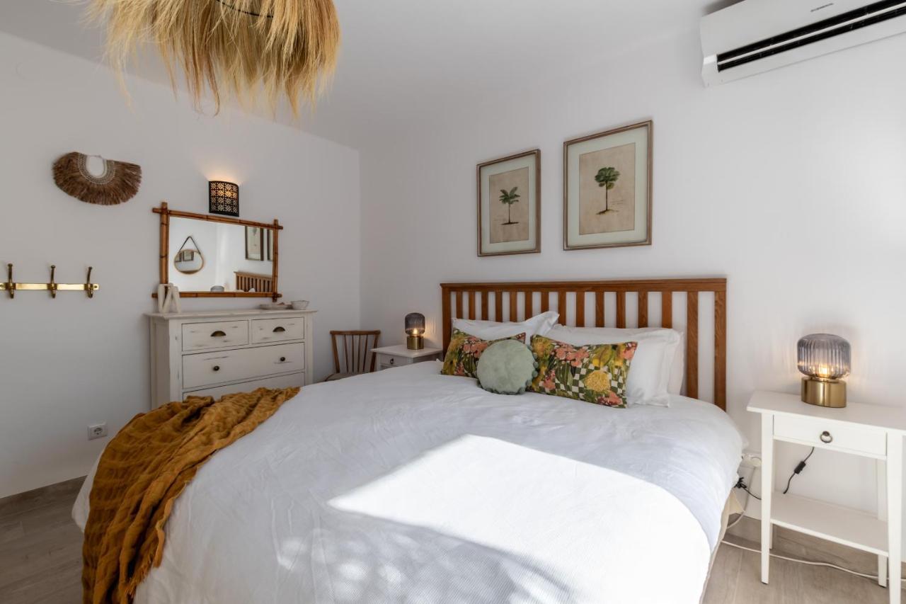 Capistrano Playa 111 Apartment Нерха Екстериор снимка