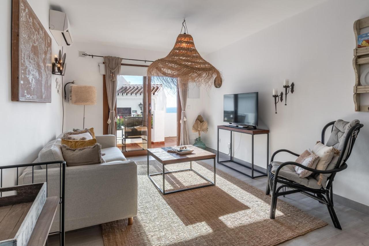 Capistrano Playa 111 Apartment Нерха Екстериор снимка