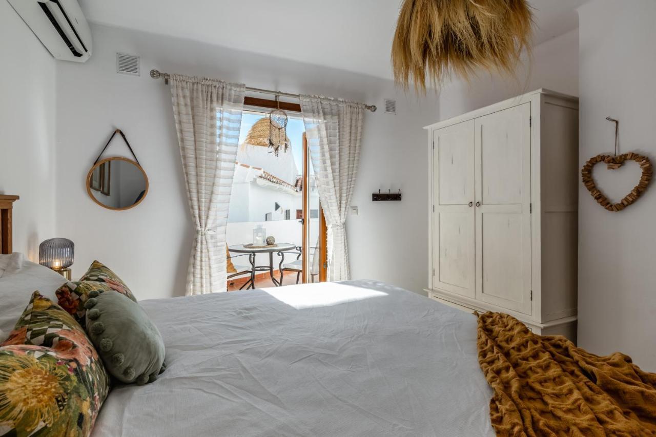 Capistrano Playa 111 Apartment Нерха Екстериор снимка