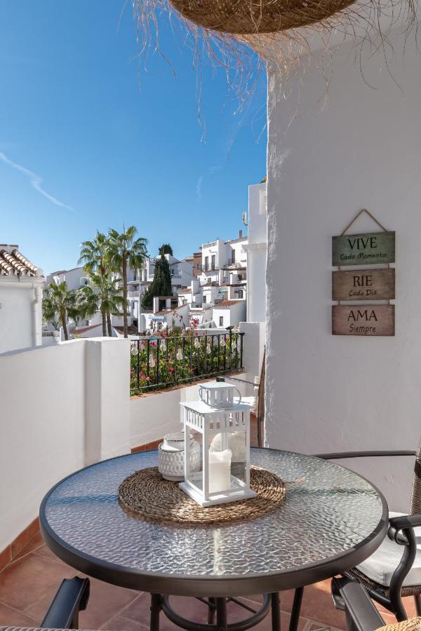 Capistrano Playa 111 Apartment Нерха Екстериор снимка