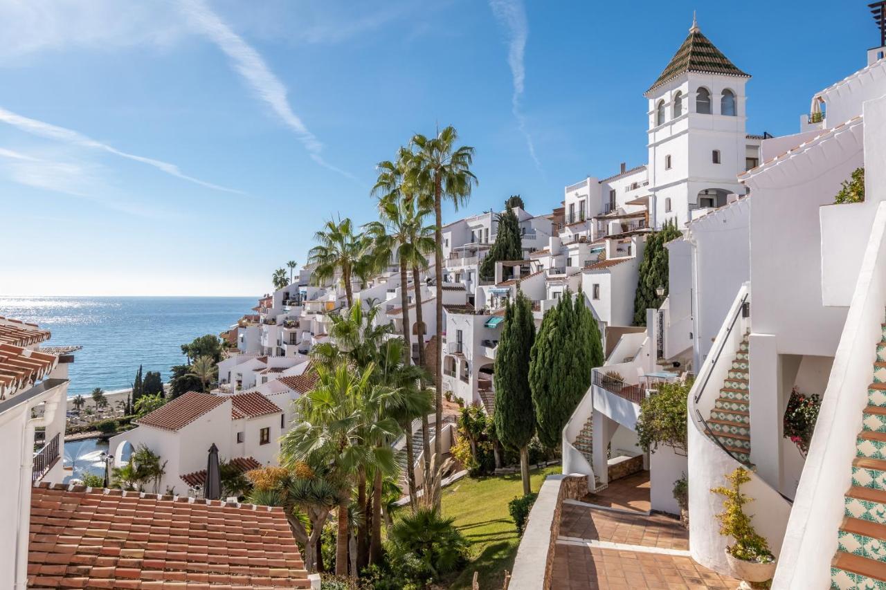 Capistrano Playa 111 Apartment Нерха Екстериор снимка
