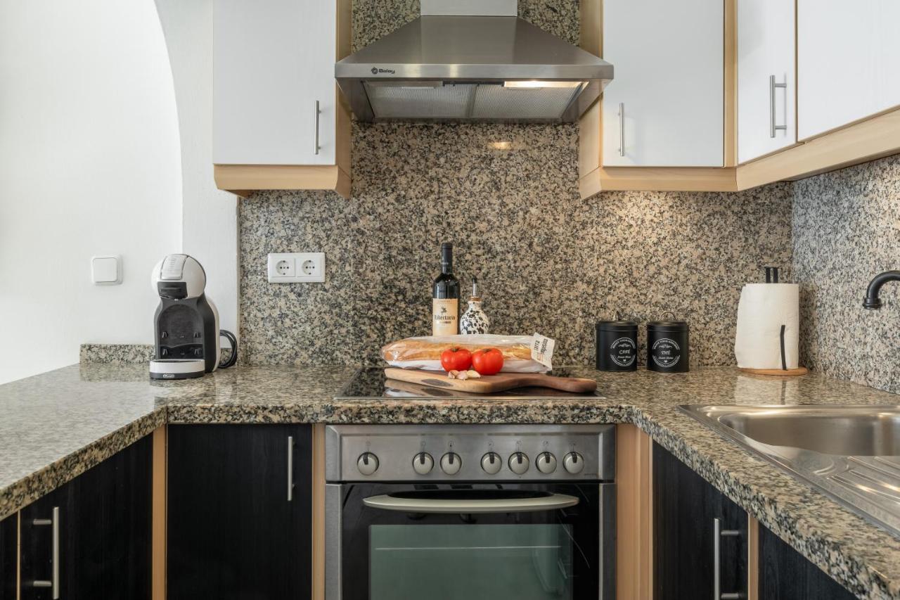 Capistrano Playa 111 Apartment Нерха Екстериор снимка
